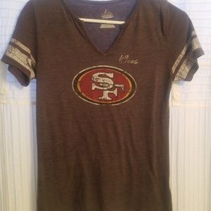 49ers v neck tee